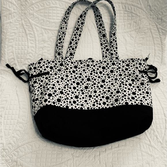 “Polkadot” Shoulder Tote w/ 10 Interior (Vinyl See Tru) Wall Storage Pockets - Picture 2 of 12